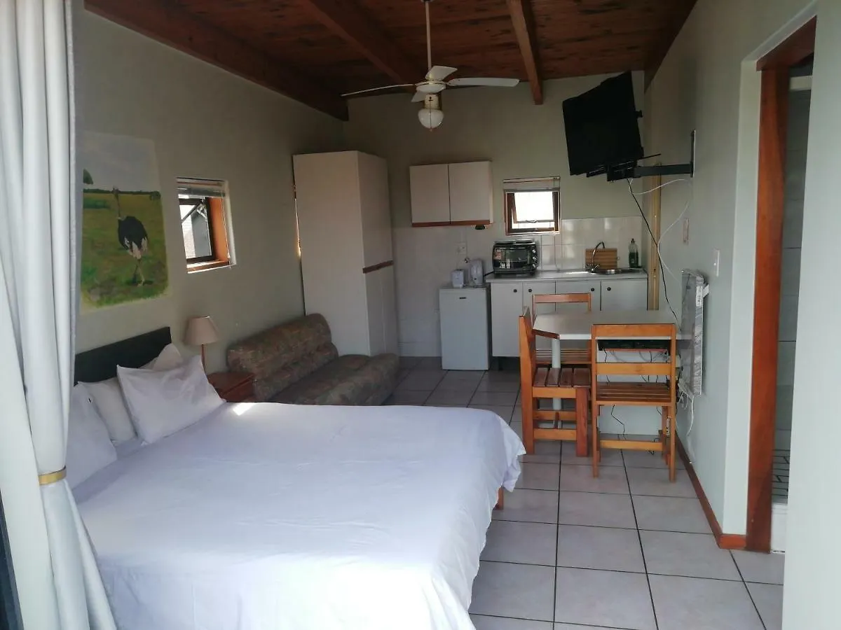 Bed And Beach Cape Town Bloubergstrand Guest house